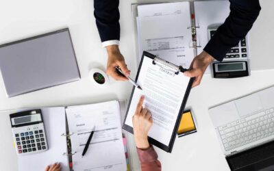 Pourquoi est-il important de comprendre les implications juridiques des contrats?