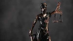 statue de la justice aveugle